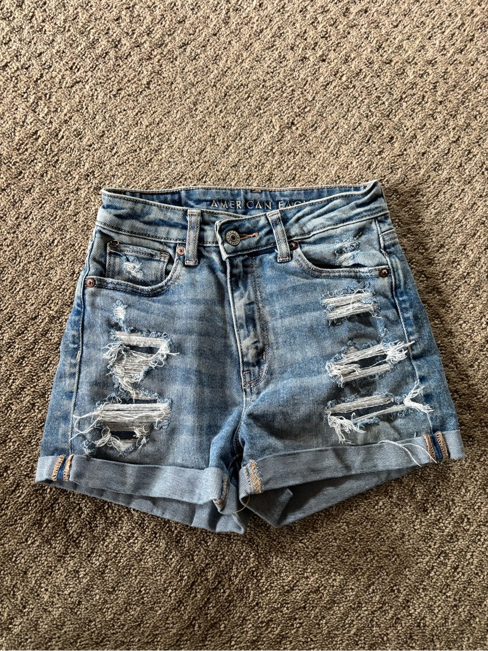 American Eagle Women’s Distressed Denim Mom Stretch Short